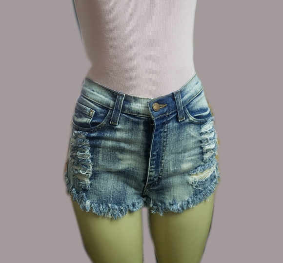 SHORTS | Hiwaisted Distressed Denim Shorts! - Picture 3 of 7